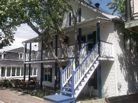 hotel la malbaie  Auberge des Peupliers is an excellent choice for travelers visiting La Malbaie, offering a romantic environment alongside